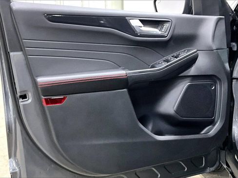 Certified 2025 Ford Escape ST-Line Select w/ Tech Pack #1 image 22