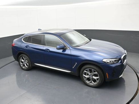 Used 2025 BMW X4 xDrive30i image 29