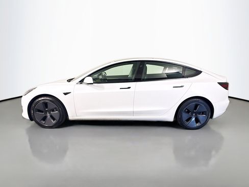 Used 2021 Tesla Model 3 Standard Range Plus image 6