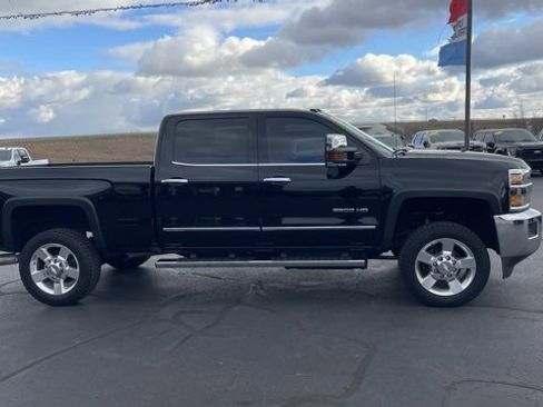Used 2016 Chevrolet Silverado 2500 LTZ w/ Duramax Plus Package image 6