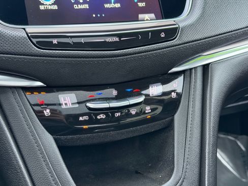 Used 2019 Cadillac XT5 Premium Luxury image 24