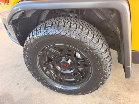 Used 2007 Toyota FJ Cruiser 4WD w/ Convenience Pkg image 15