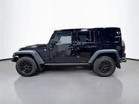 Used 2013 Jeep Wrangler Unlimited Sahara w/ Dual Top Group image 10