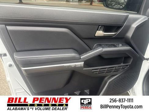 Used 2025 Toyota Tacoma TRD Sport w/ TRD Sport Upgrade Package image 23