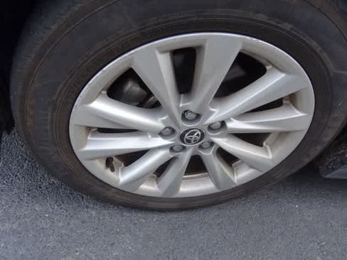 Used 2025 Toyota Corolla XLE FWD image 13
