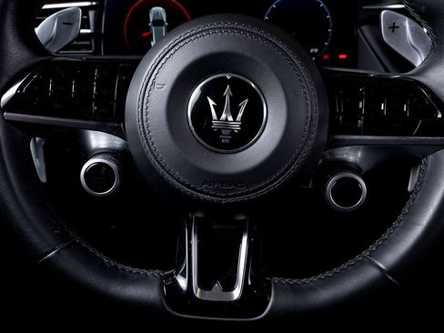 Used 2023 Maserati Grecale GT image 37