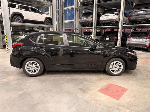 Used 2024 Subaru Impreza 2.0i image 2