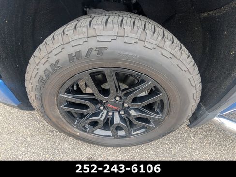 Used 2022 GMC Sierra 1500 Elevation AWD/4WD image 11