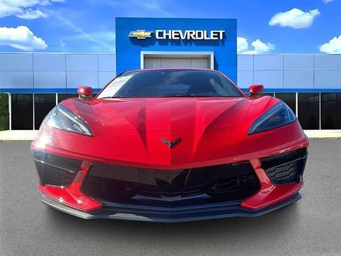 Used 2021 Chevrolet Corvette Stingray Coupe w/ Z51 Performance Package image 9