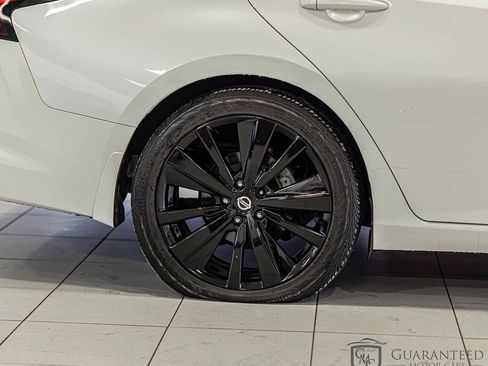 Used 2019 Nissan Altima 2.5 SR w/ SR Premium Package image 10