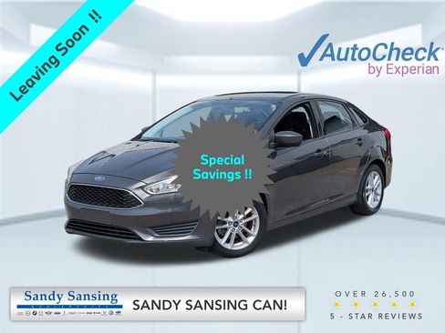 Used 2018 Ford Focus SE FWD image 1