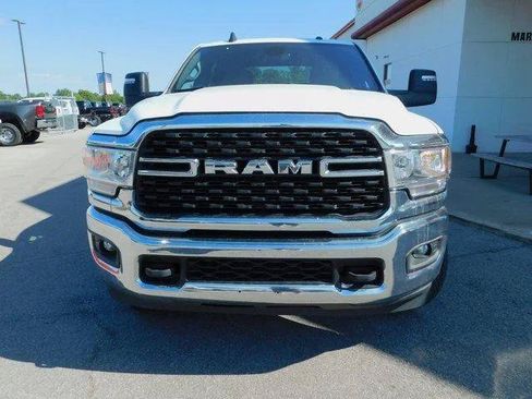 Certified 2024 RAM 2500 Big Horn AWD/4WD image 3