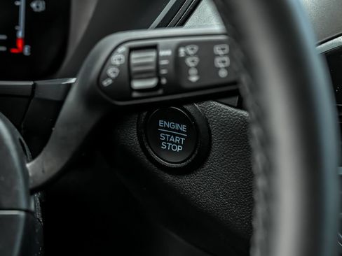 Certified 2023 Ford Escape Active AWD/4WD image 22