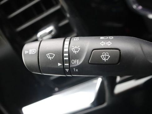 Used 2023 Chevrolet Silverado 1500 LT image 34