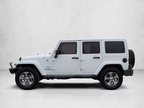 Used 2017 Jeep Wrangler Unlimited Sahara image 9