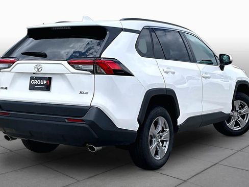 Used 2024 Toyota RAV4 XLE FWD image 12