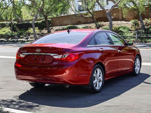Used 2011 Hyundai Sonata Limited w/ Navigation Pkg 5 FWD image 5