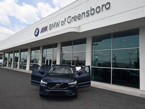 Used 2024 Volvo XC60 B5 Ultimate w/ Protection Package Premier AWD/4WD image 32