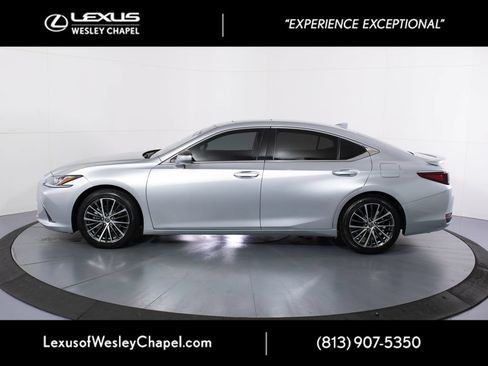 Used 2023 Lexus ES 300h w/ Premium Package FWD image 7