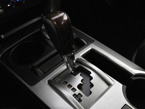 Used 2014 Toyota 4Runner Limited image 25