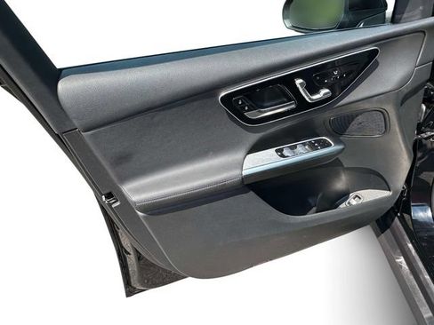 Certified 2025 Mercedes-Benz GLC 300 4MATIC image 15