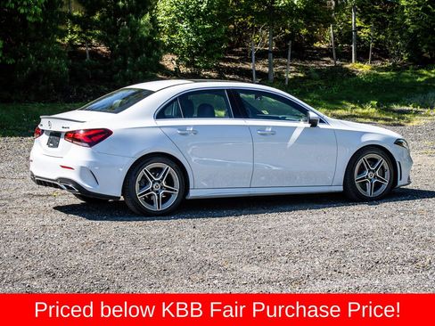 Used 2020 Mercedes-Benz A 220 4MATIC w/ AMG Line image 8