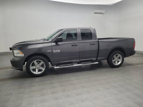 Used 2017 RAM 1500 ST RWD image 2