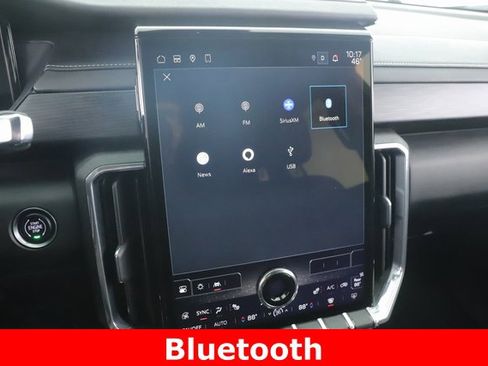 Used 2025 GMC Acadia Elevation image 23