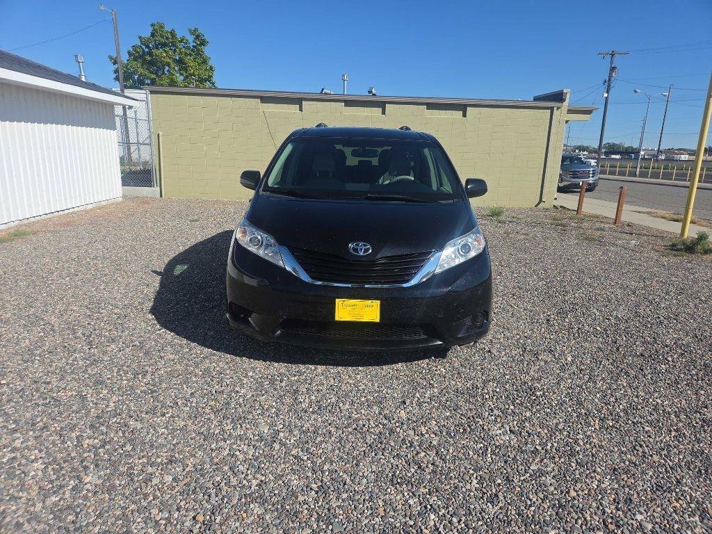 Used 2014 Toyota Sienna LE FWD image 8