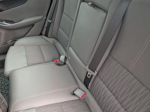 Used 2019 Chevrolet Impala LT FWD image 10