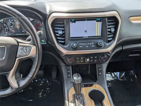 Used 2018 GMC Acadia Denali AWD/4WD image 19