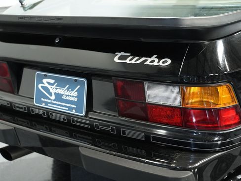 Used 1986 Porsche 944 Turbo image 23