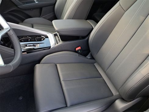 New 2025 Audi Q5 Premium Plus image 18