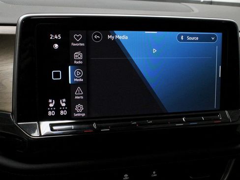 Used 2025 Volkswagen Atlas SE AWD/4WD image 3