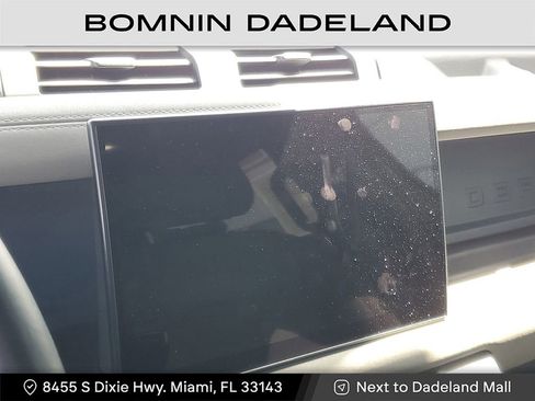 Used 2023 Land Rover Defender 110 X image 22