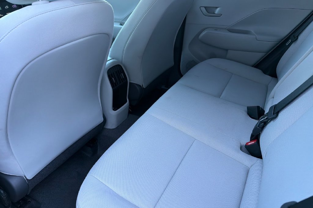 Used 2025 Hyundai Kona SEL AWD/4WD image 9