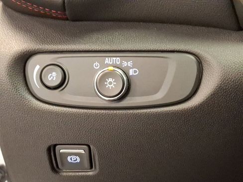 Certified 2023 Chevrolet Blazer RS w/ Driver Confidence II Package image 24