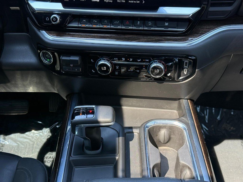 Used 2025 GMC Sierra 1500 Elevation w/ Elevation Premium Package AWD/4WD image 14