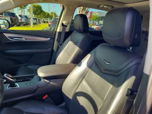 Used 2019 Cadillac XT5 Premium Luxury image 21