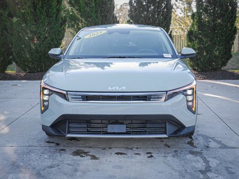 Used 2025 Kia K4 EX image 3