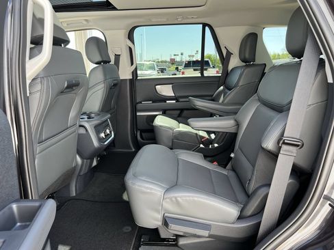 New 2026 Ford Expedition Active RWD image 23