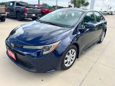 Certified 2026 Toyota Corolla LE FWD image 3