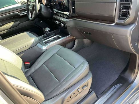 Used 2023 GMC Sierra 1500 SLT w/ SLT Premium Package AWD/4WD image 10