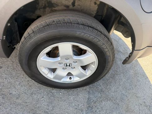 Used 2005 Honda Element EX image 26