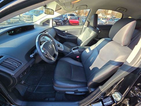 Used 2013 Toyota Prius Persona Series image 3