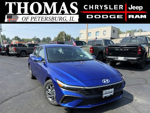 Used 2024 Hyundai Elantra SEL FWD image 1