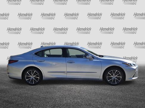 Used 2025 Lexus ES 350 w/ Premium Package FWD image 9