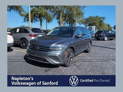 Used 2022 Volkswagen Tiguan SE w/ Panoramic Sunroof Package