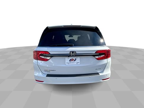 Used 2024 Honda Odyssey Elite image 8