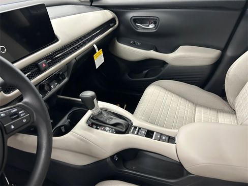 New 2026 Honda HR-V LX image 10